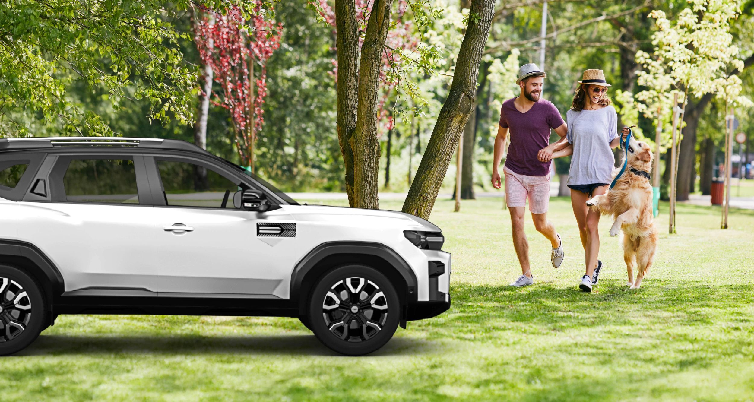 Ein Mann und eine Frau spazieren mit einem Hund im Park.